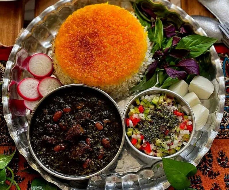 خورشت قرمه سبزی